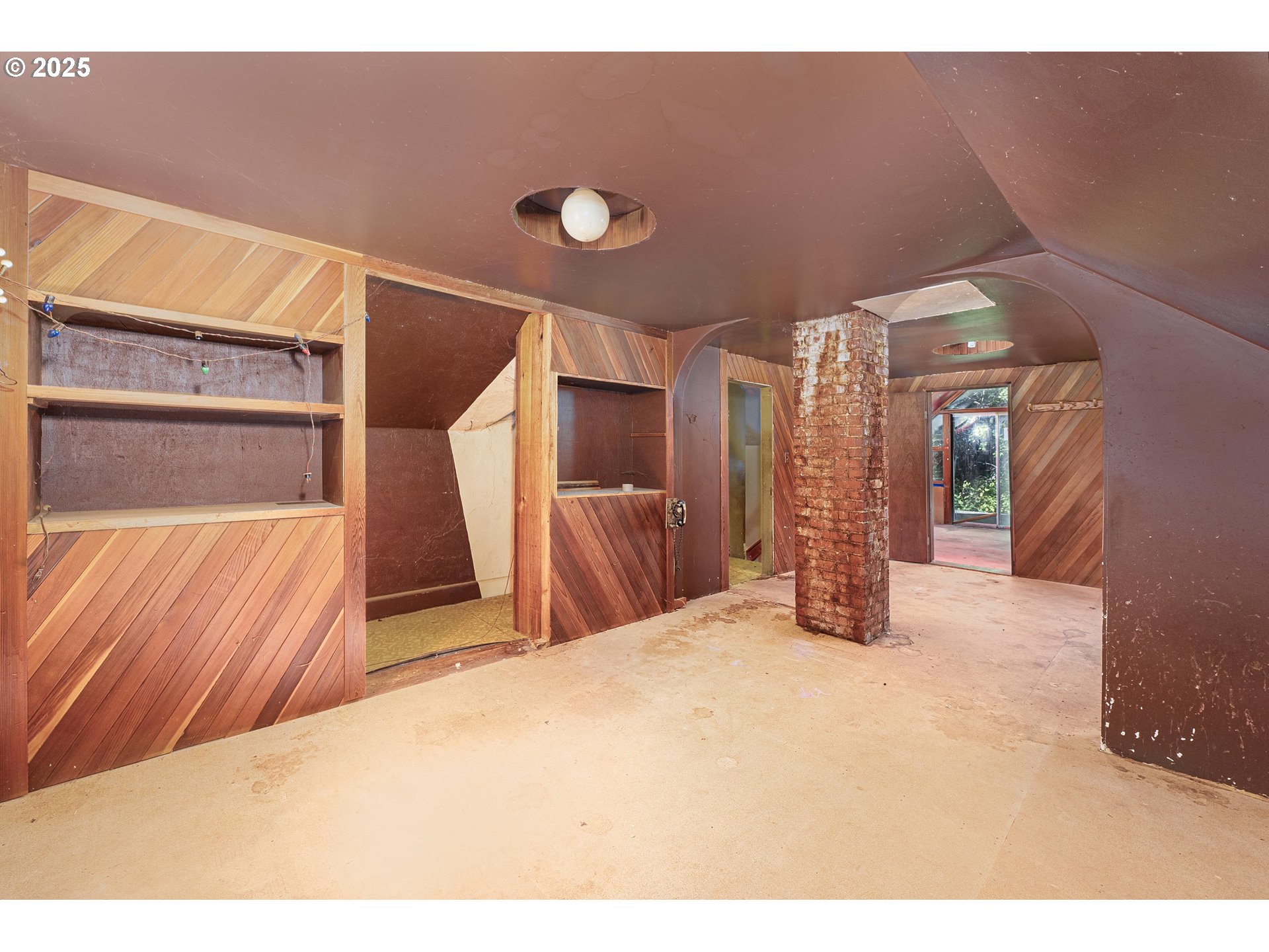 2220 Northeast Brower Road Corbett, OR 97019 - Photo 13 of 40 Bedroom