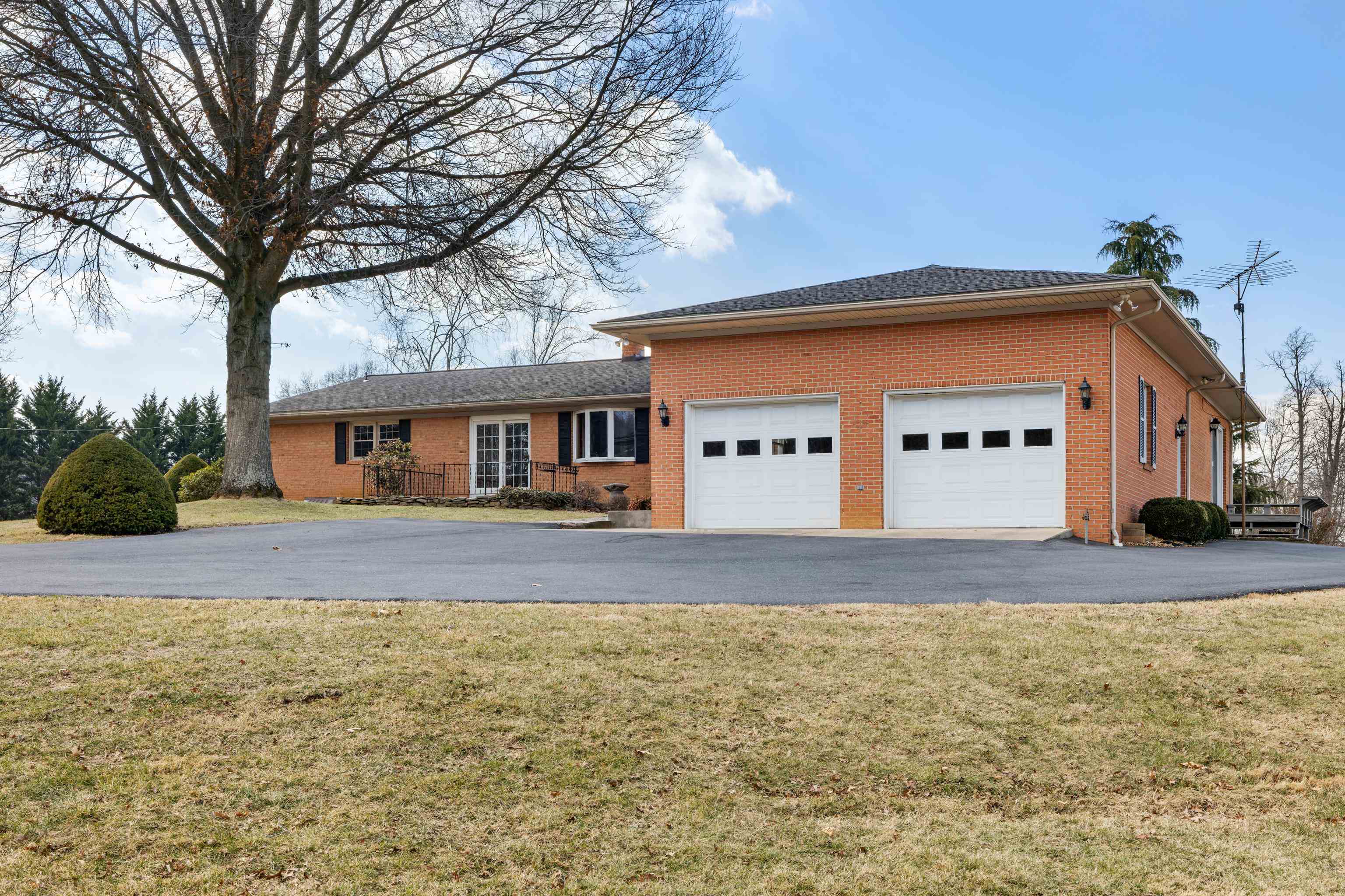 431 Mt Pisgah Road Mount Sidney, VA 24467 - Photo 17 of 72 a front view of a house with a yard