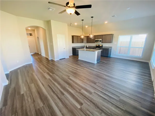 $1,700 | 721 Hollyhock Drive, Temple, TX 76502