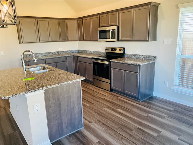 $1,750 | 721 Hollyhock Drive, Temple, TX 76502