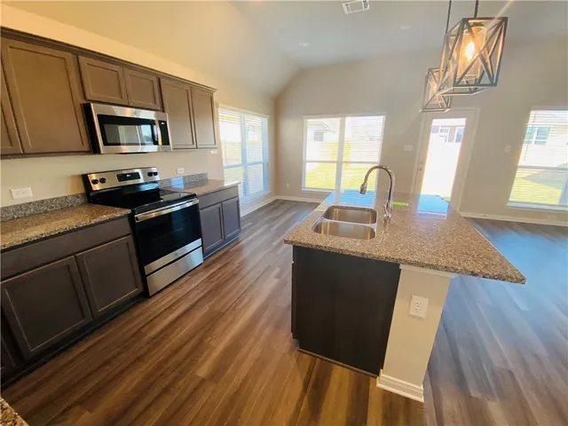 $1,750 | 721 Hollyhock Drive, Temple, TX 76502