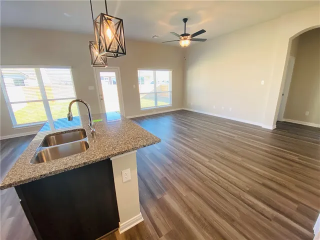 $1,750 | 721 Hollyhock Drive, Temple, TX 76502