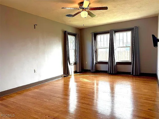 $470,000 | 410 East Osceola Avenue, Clewiston, FL 33440