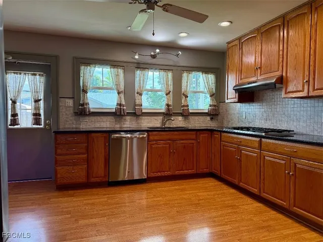 $470,000 | 410 East Osceola Avenue, Clewiston, FL 33440