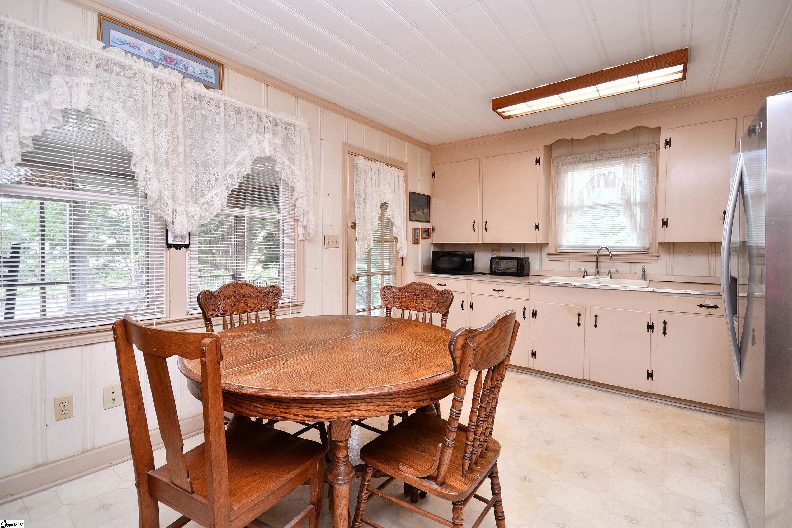 204 Jasper Street Easley, SC 29640 - Photo 10 of 35 Gallery Image 10