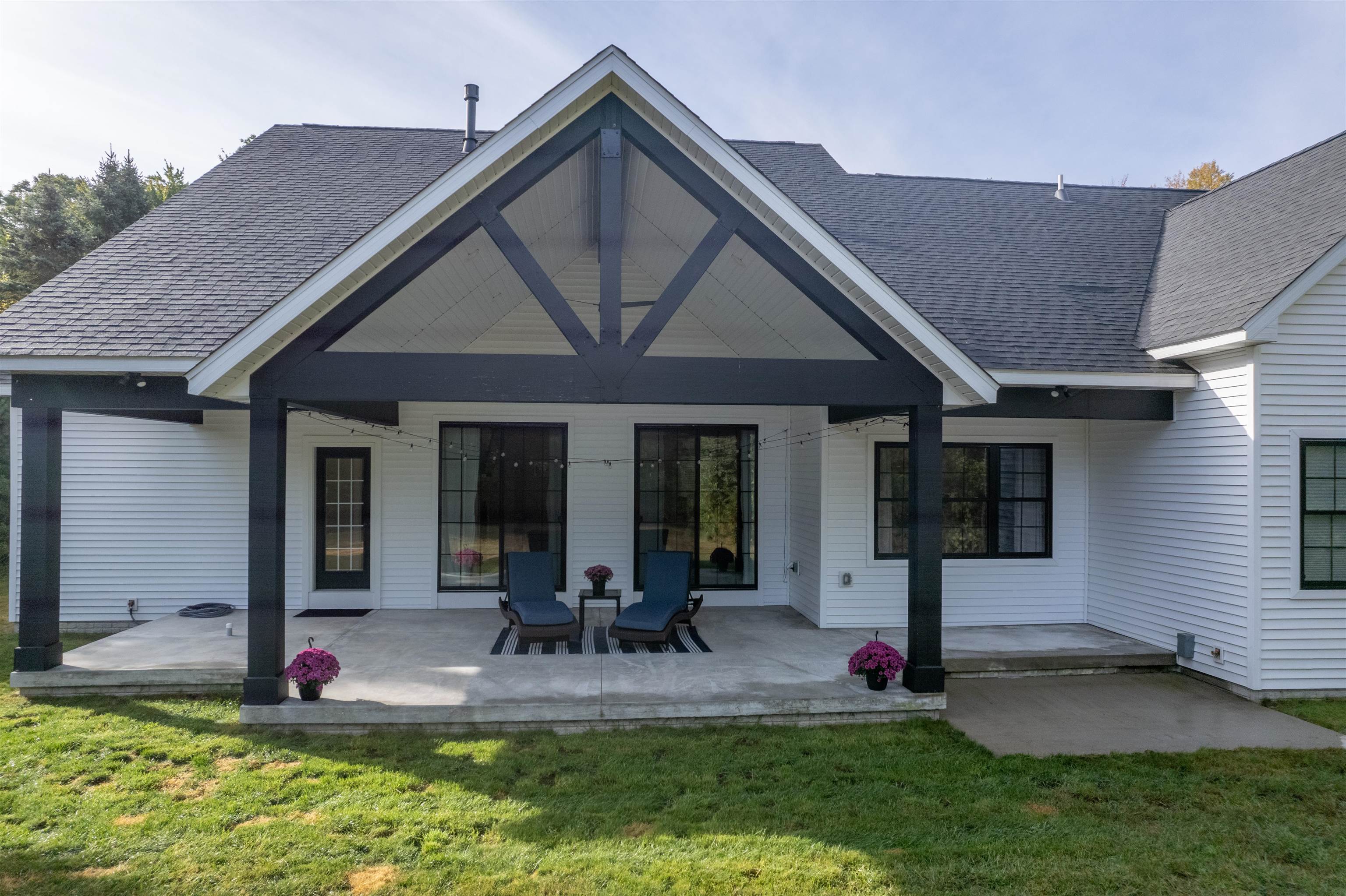 519 East Price Road Midland, MI 48642 - Photo 43 of 47