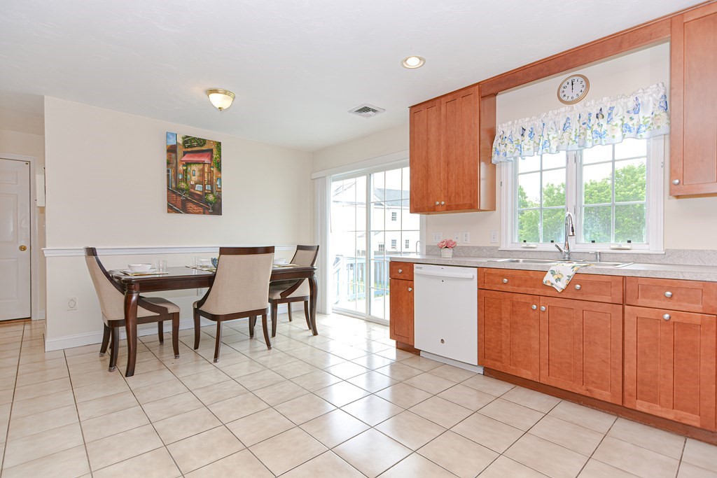 237 Pleasant Street, Unit 237 Norwood, MA 02062 - Photo 6 of 40