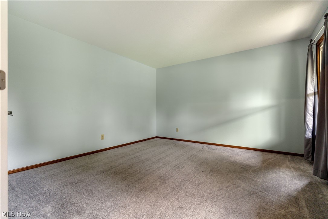 7284 Sugarwood Road Northeast Canton, OH 44721 - Photo 11 of 35 Gallery Image 11