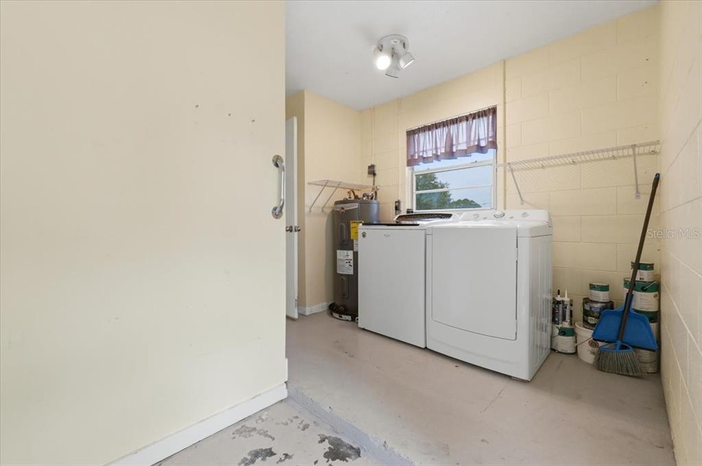 514 Ashley Road Polk City, FL 33868 - Photo 35 of 43 Gallery Image 35