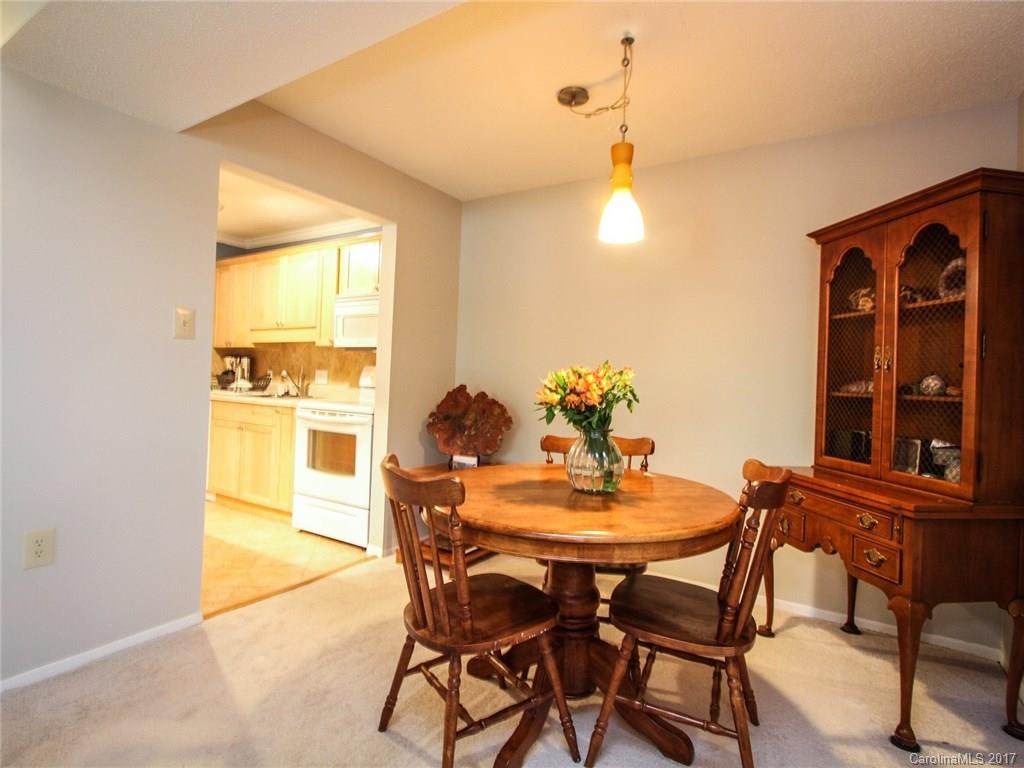 5012 Sardis Road, Unit P Charlotte, NC 28270 - Photo 12 of 24 Gallery Image 12