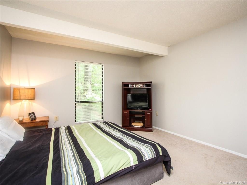 5012 Sardis Road, Unit P Charlotte, NC 28270 - Photo 14 of 24 Gallery Image 14