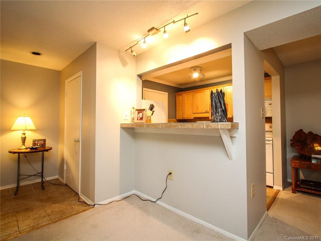 5012 Sardis Road, Unit P Charlotte, NC 28270 - Photo 4 of 24 Gallery Image 4