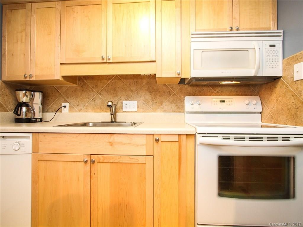 5012 Sardis Road, Unit P Charlotte, NC 28270 - Photo 6 of 24 Gallery Image 6