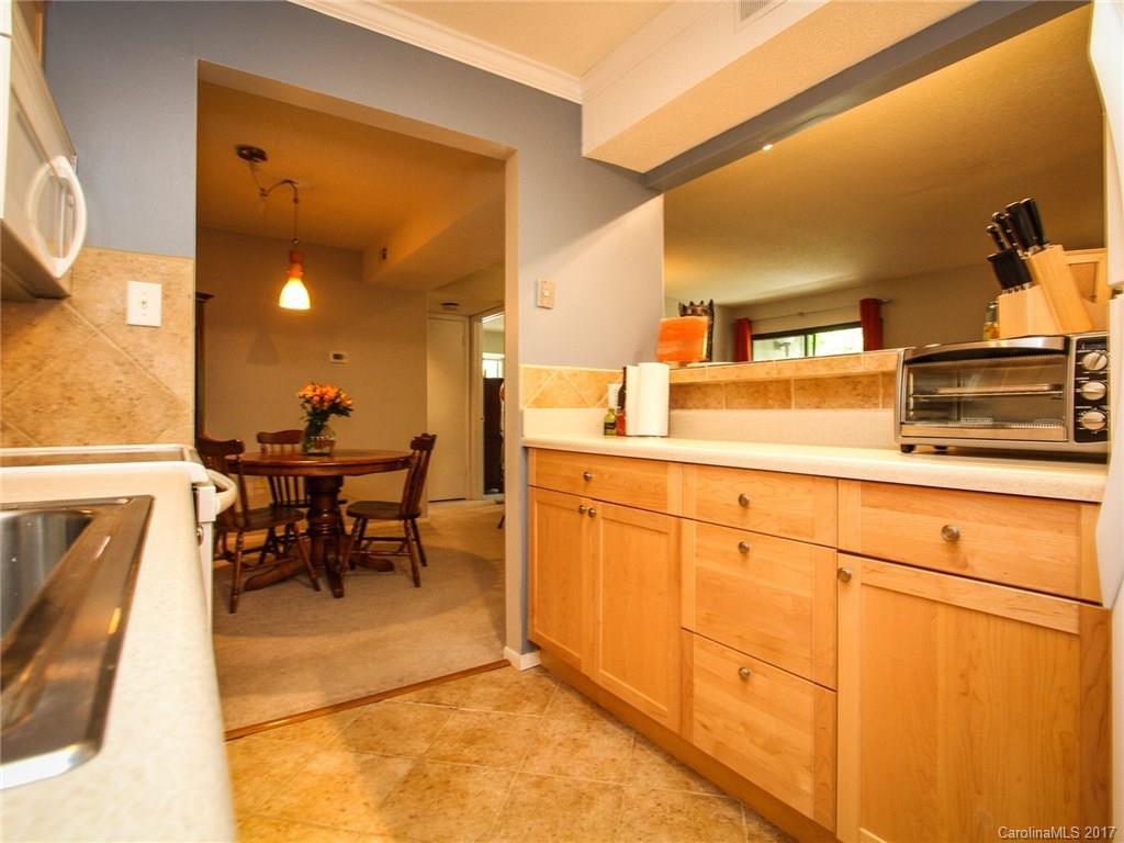 5012 Sardis Road, Unit P Charlotte, NC 28270 - Photo 7 of 24 Gallery Image 7