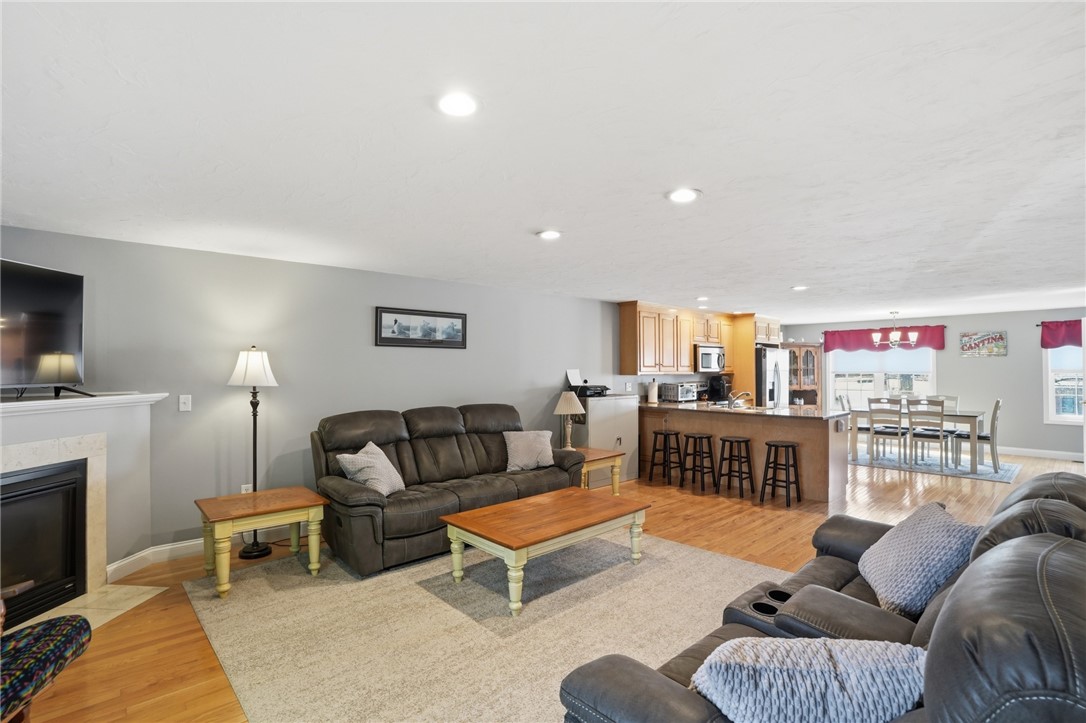 272 Cass Avenue, Unit 3 Woonsocket, RI 02895 - Photo 12 of 42