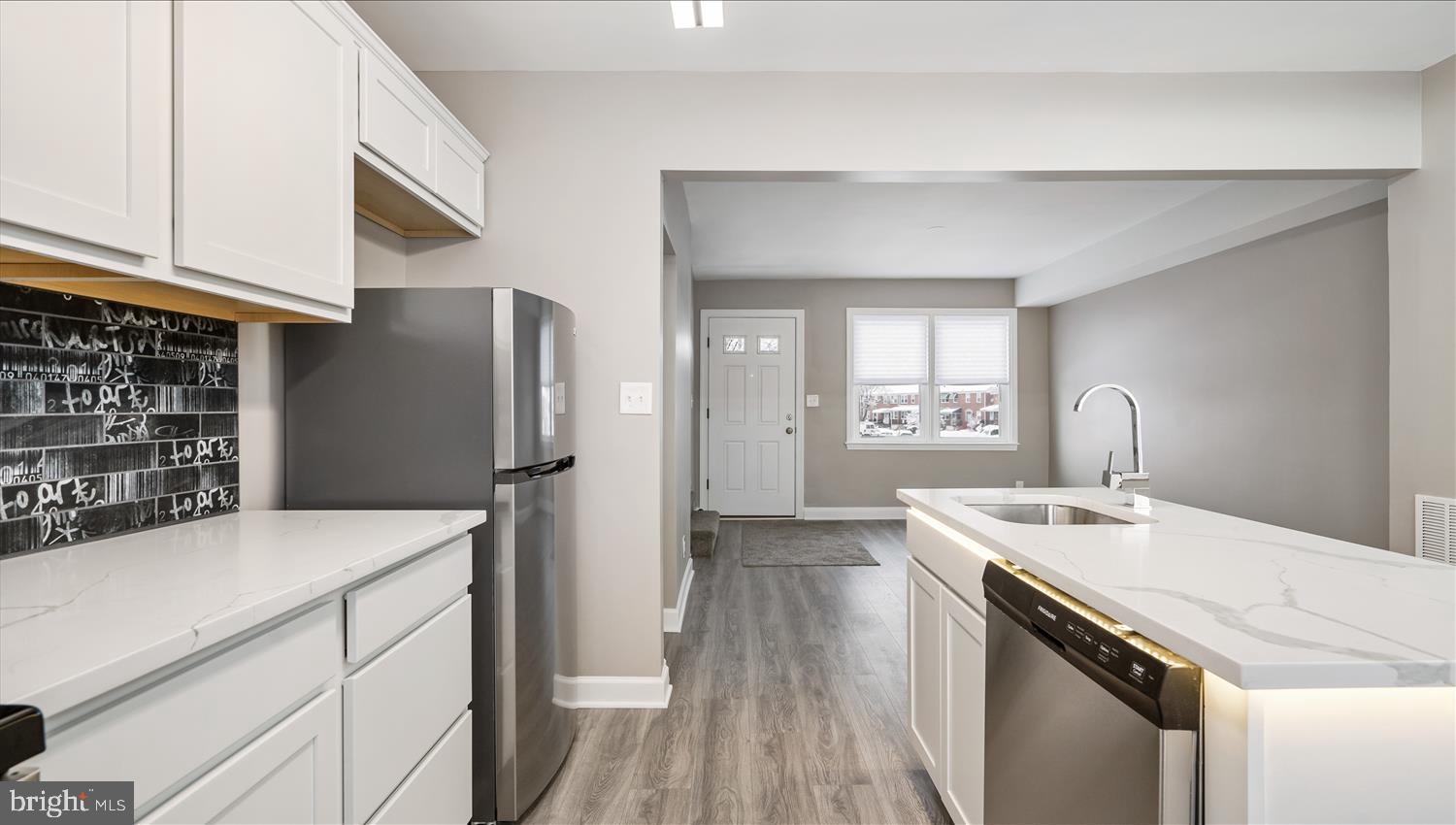90 Berkshire Road Baltimore, MD 21221 - Photo 5 of 36