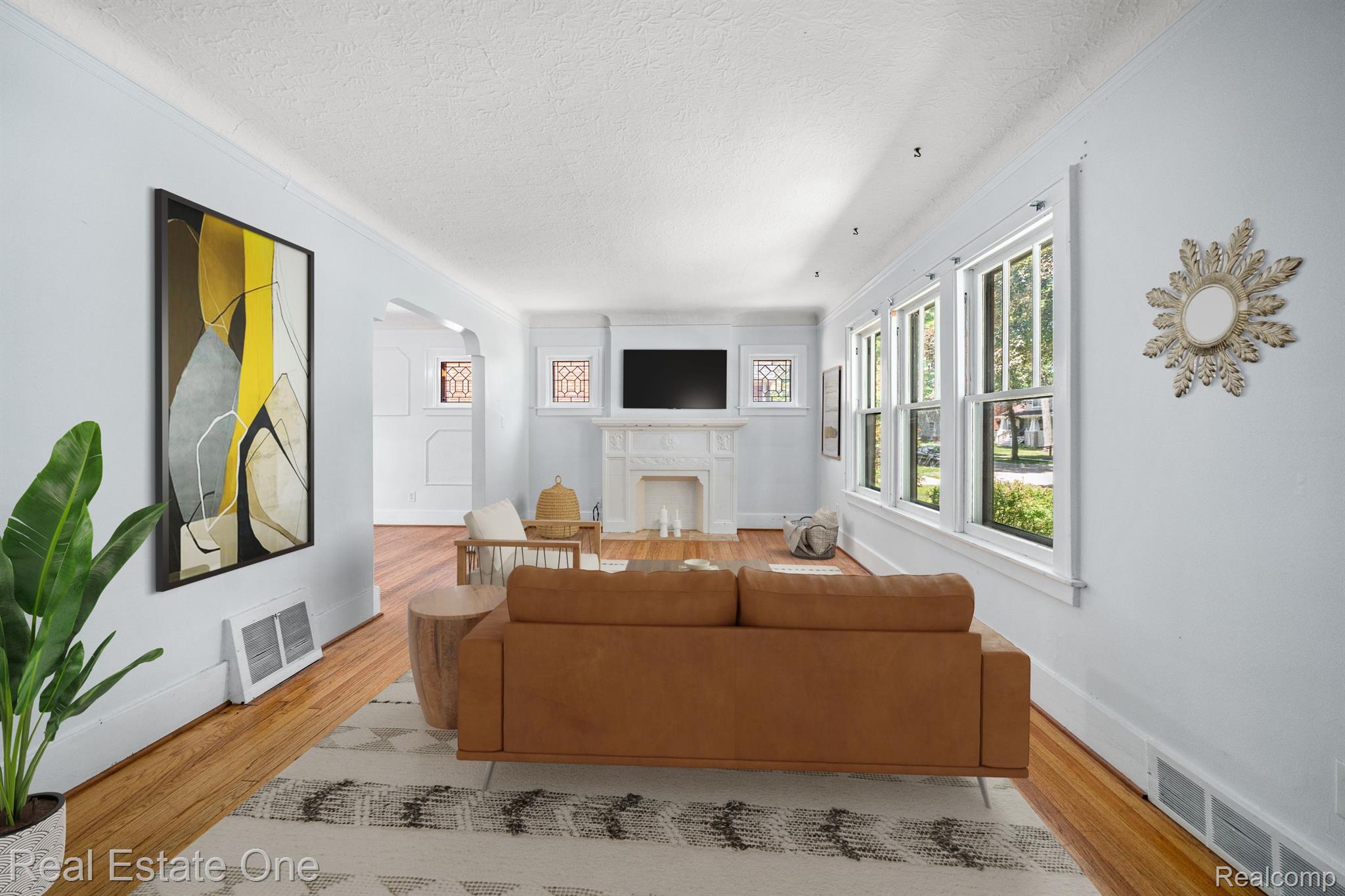 56 Devonshire Road Pleasant Ridge, MI 48069 - Photo 4 of 49 spacious Living Room