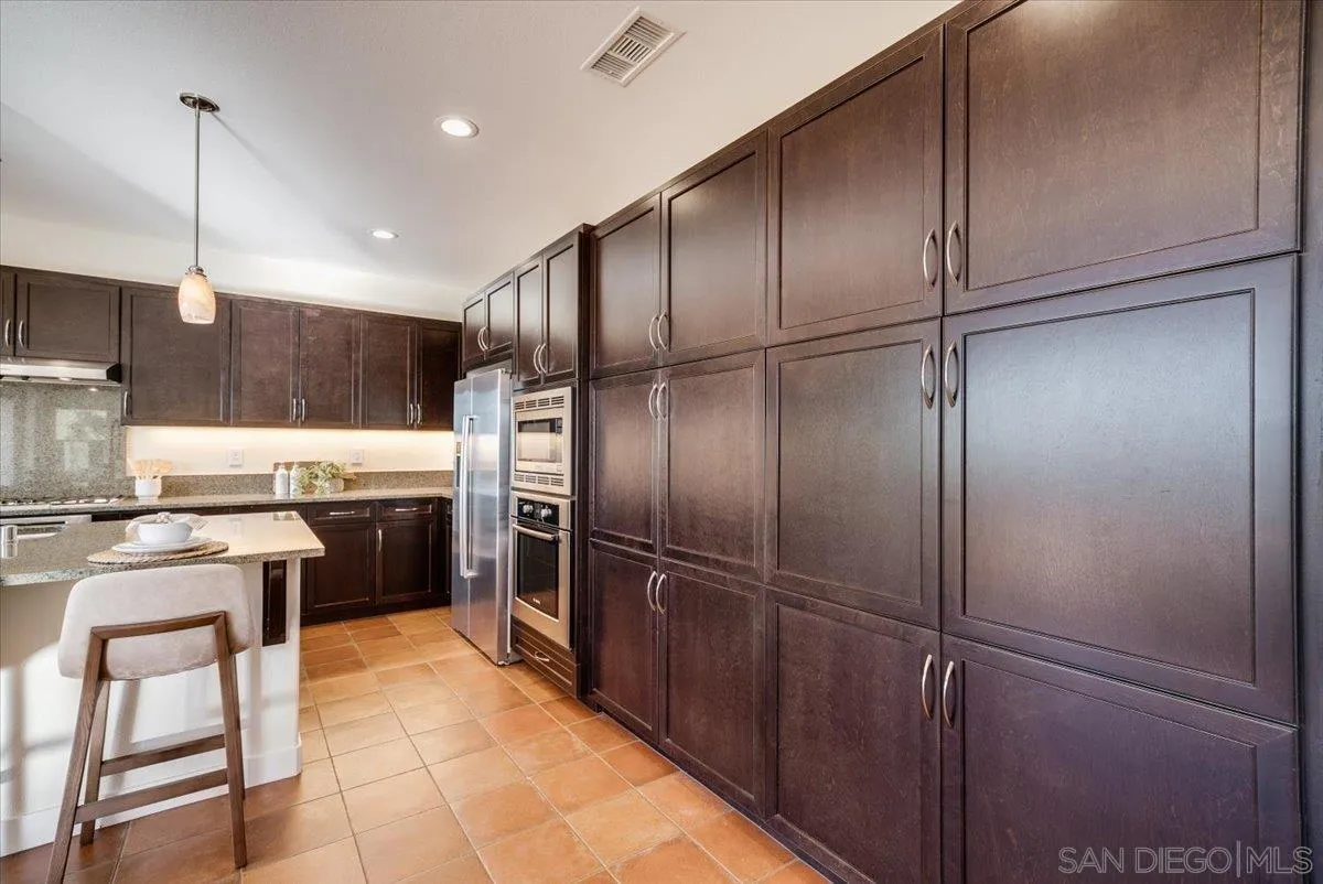7135 Sitio Caliente Carlsbad, CA 92009 - Photo 26 of 73