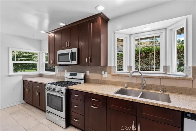 $559,997 | 3271 North I Street, San Bernardino, CA 92405