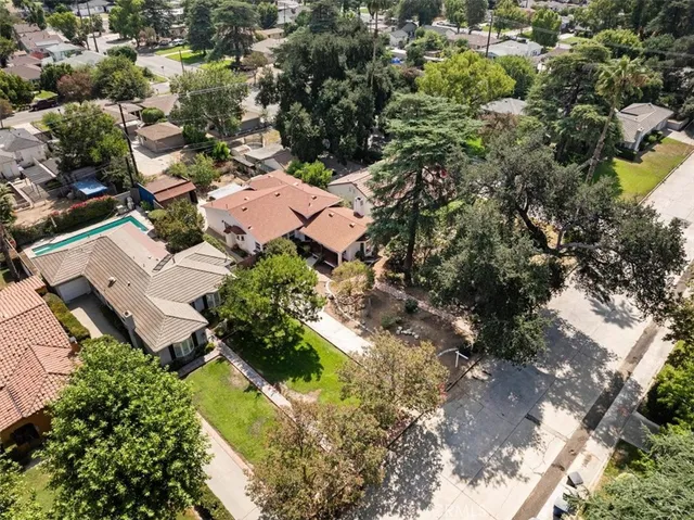 $559,997 | 3271 North I Street, San Bernardino, CA 92405