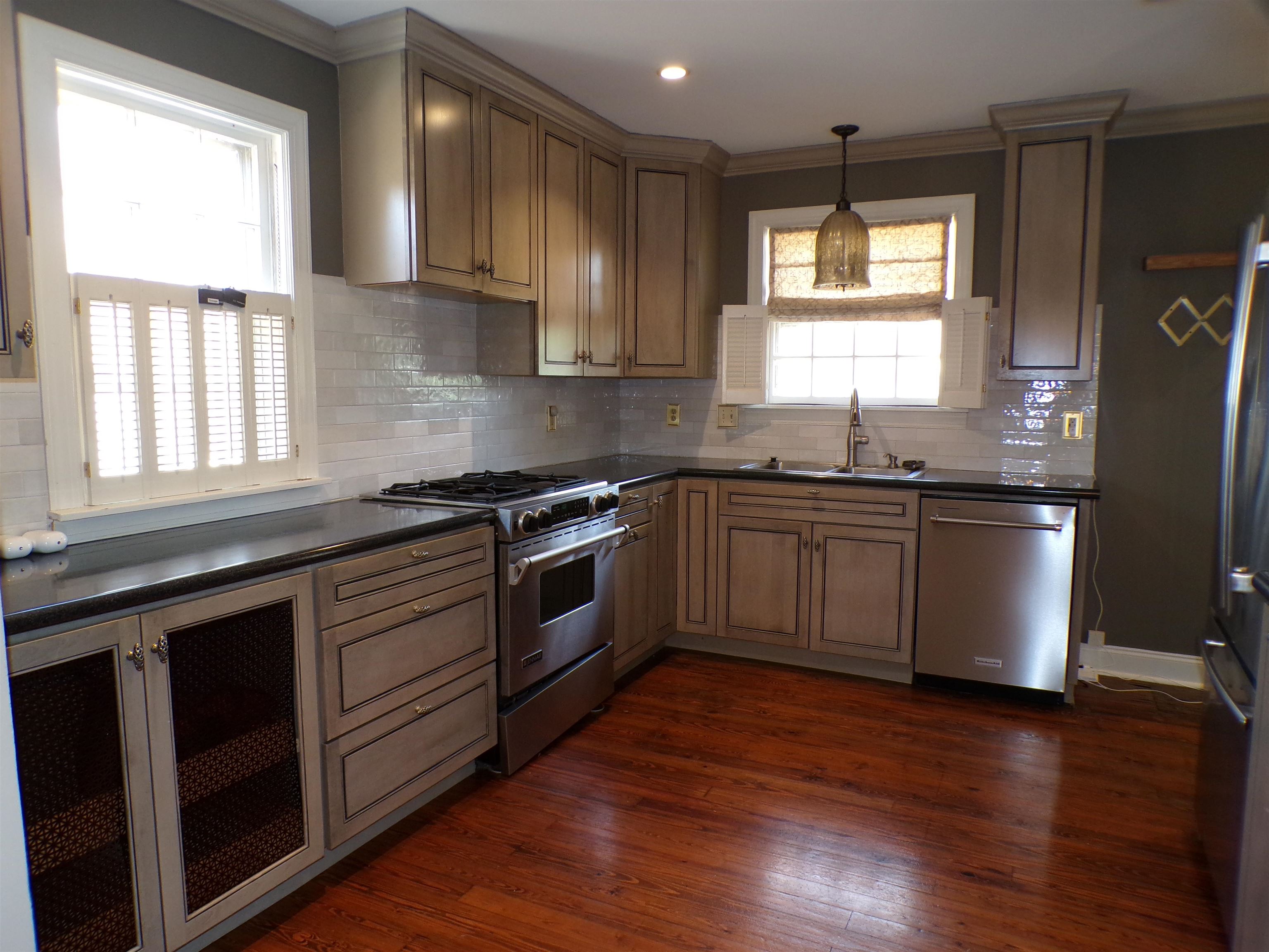 527 South Goodlett Street Memphis, TN 38117 - Photo 15 of 34