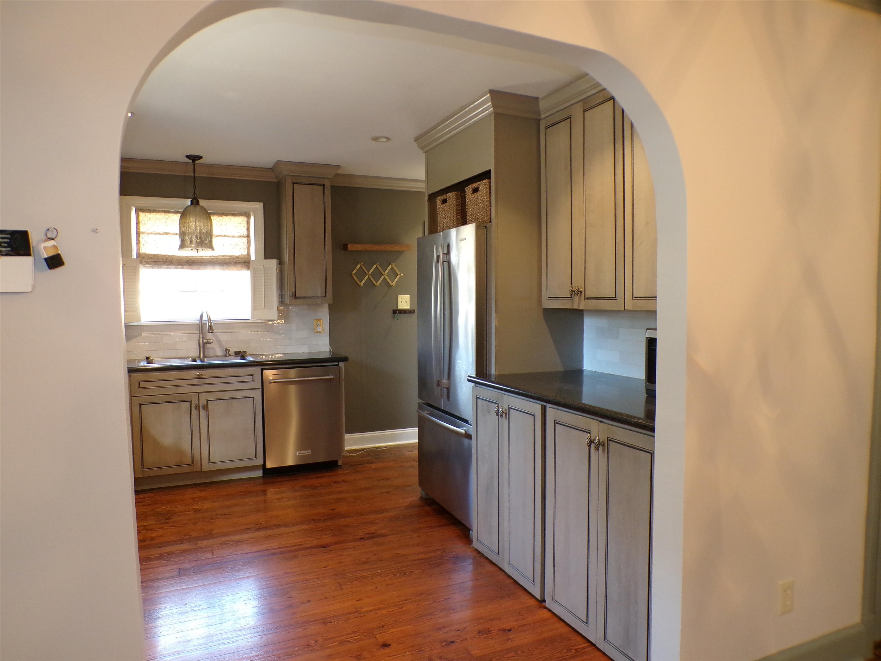 527 South Goodlett Street Memphis, TN 38117 - Photo 16 of 34 All Stainless Steel Appliances Including Refrigerator Remain