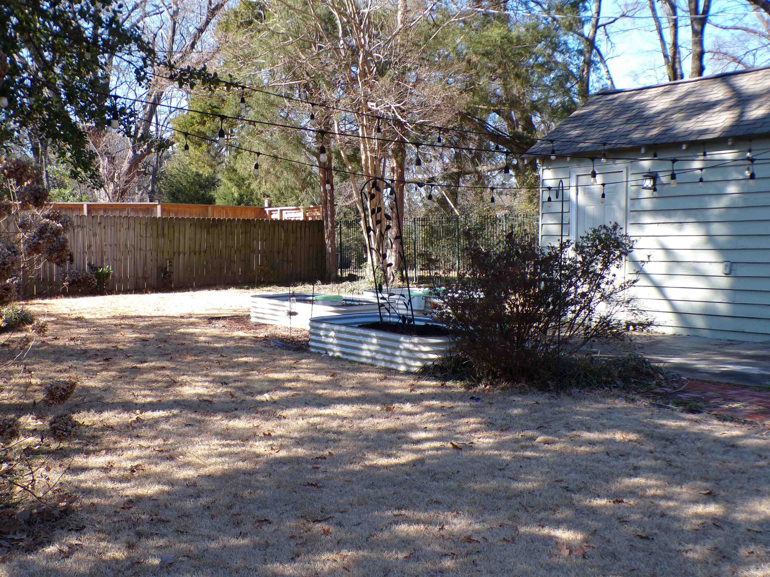 527 South Goodlett Street Memphis, TN 38117 - Photo 32 of 34