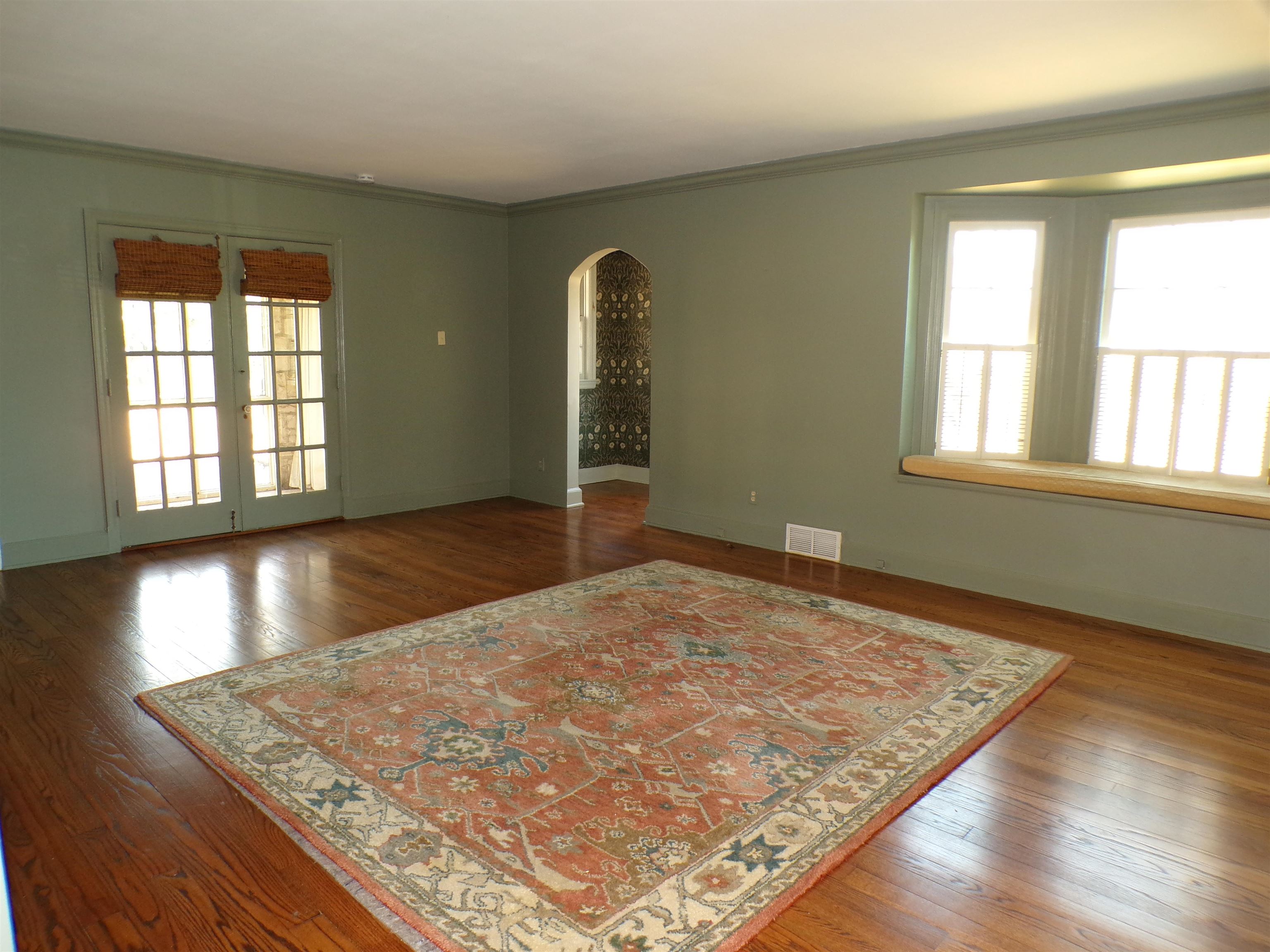 527 South Goodlett Street Memphis, TN 38117 - Photo 9 of 34 Gleaming Hardwood Floors; Sanded and Refinished