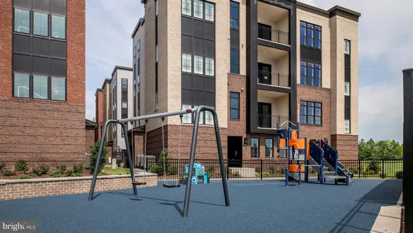 $5,000 | 22170 Penelope Heights Terrace, Ashburn, VA 20148