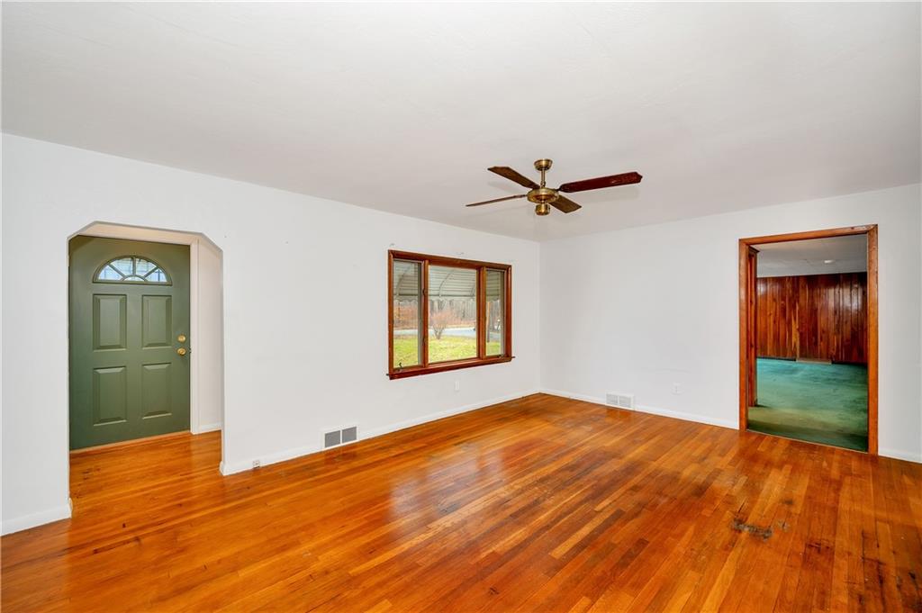 114 Hall Road Mercer, PA 16137 - Photo 17 of 36 Family room