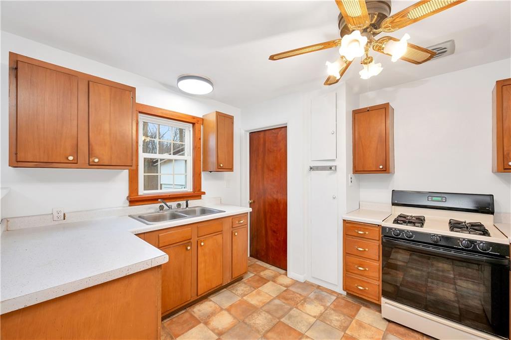 114 Hall Road Mercer, PA 16137 - Photo 23 of 36