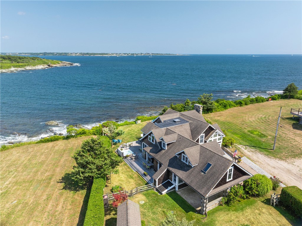 4 Hull Cove Street Jamestown, RI 02835 - Photo 1 of 49