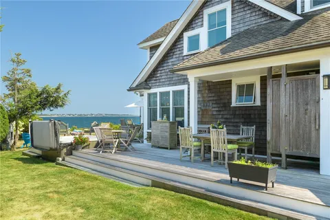 $4,999,000 | 4 Hull Cove Street, Jamestown, RI 02835