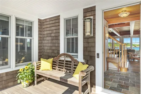 $4,999,000 | 4 Hull Cove Street, Jamestown, RI 02835