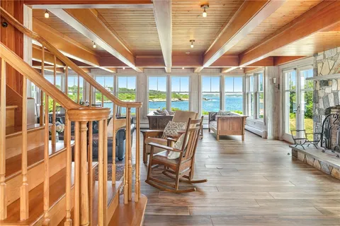 $4,999,000 | 4 Hull Cove Street, Jamestown, RI 02835