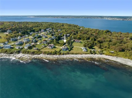 $4,999,000 | 4 Hull Cove Street, Jamestown, RI 02835
