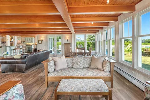 $4,999,000 | 4 Hull Cove Street, Jamestown, RI 02835