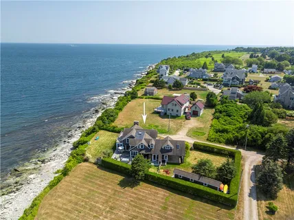 $4,999,000 | 4 Hull Cove Street, Jamestown, RI 02835