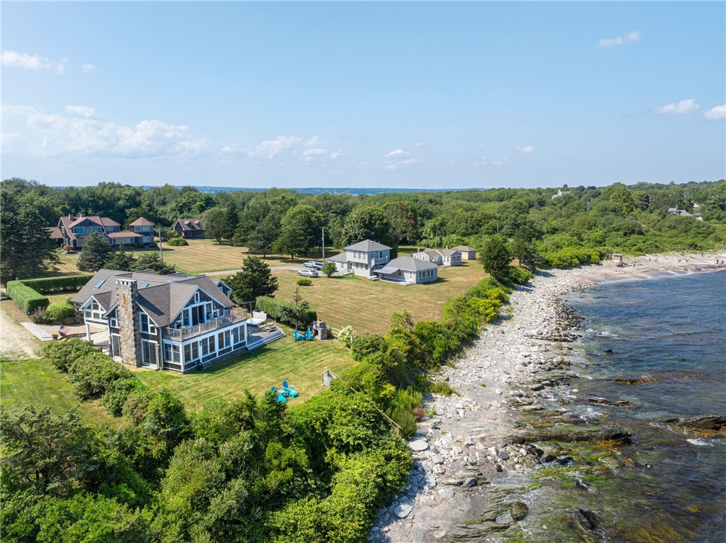 4 Hull Cove Street Jamestown, RI 02835 - Photo 7 of 49