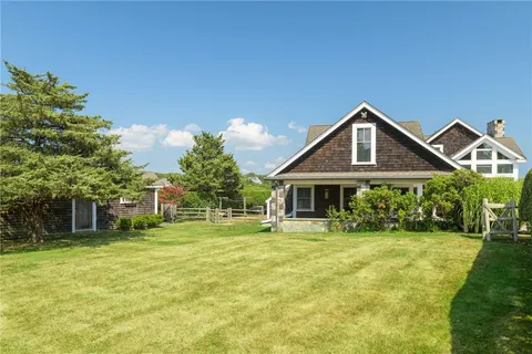 $4,999,000 | 4 Hull Cove Street, Jamestown, RI 02835