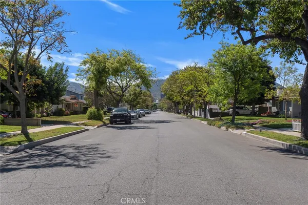 $1,079,000 | 524 North Florence Street, Burbank, CA 91505