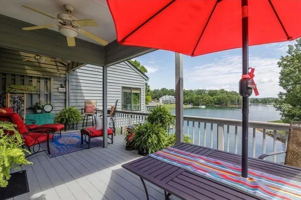 $979,700 | 27 Peninsula Point Drive, Moneta, VA 24121