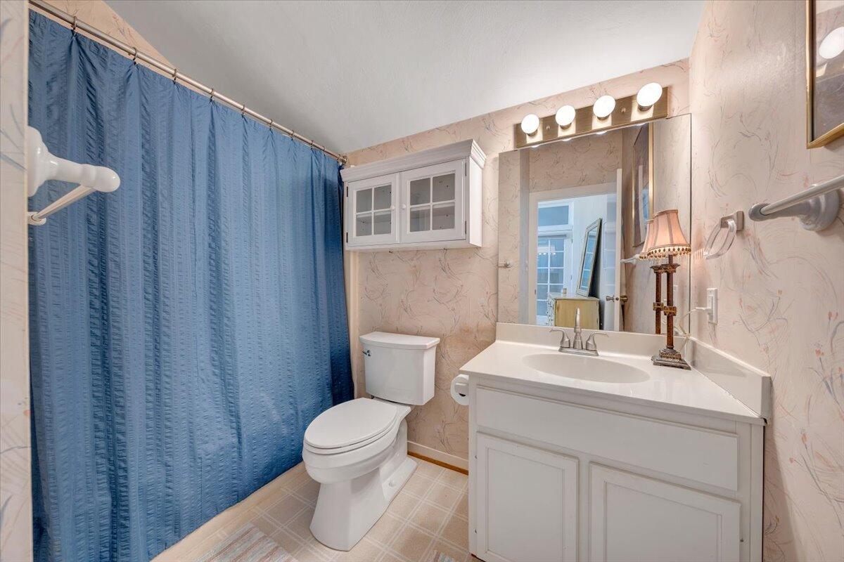 27 Peninsula Point Drive Moneta, VA 24121 - Photo 30 of 96 030-MIB03537