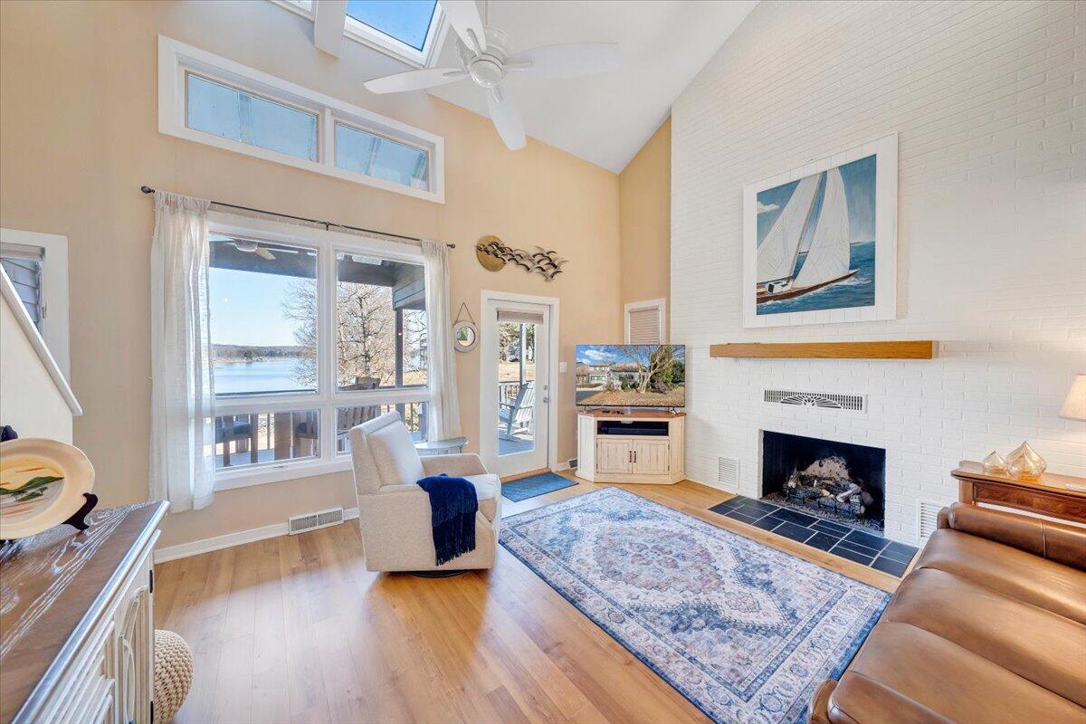 27 Peninsula Point Drive Moneta, VA 24121 - Photo 7 of 96 007-MIB03510