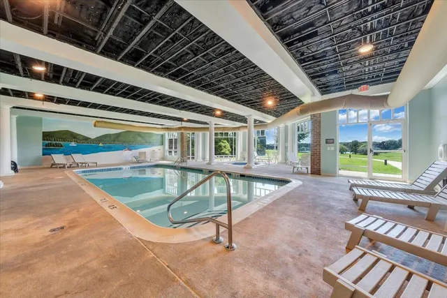 $999,990 | 27 Peninsula Point Drive, Moneta, VA 24121