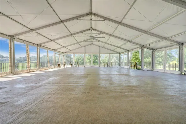 $979,700 | 27 Peninsula Point Drive, Moneta, VA 24121