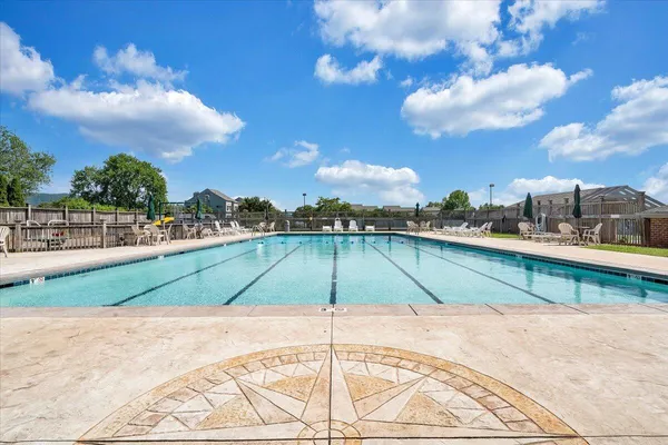 $979,700 | 27 Peninsula Point Drive, Moneta, VA 24121