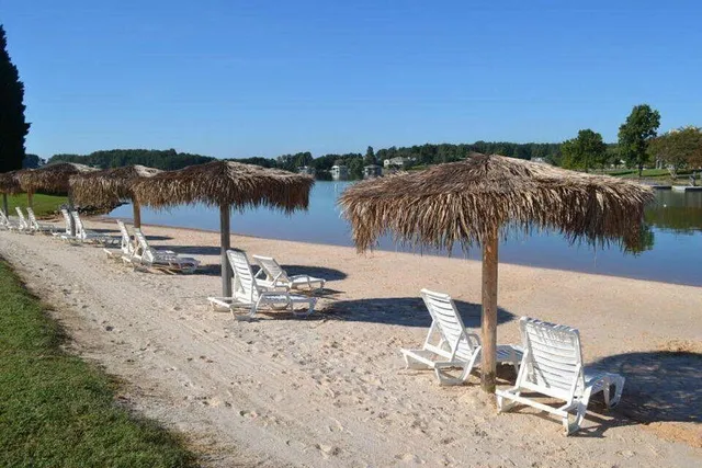 $999,990 | 27 Peninsula Point Drive, Moneta, VA 24121