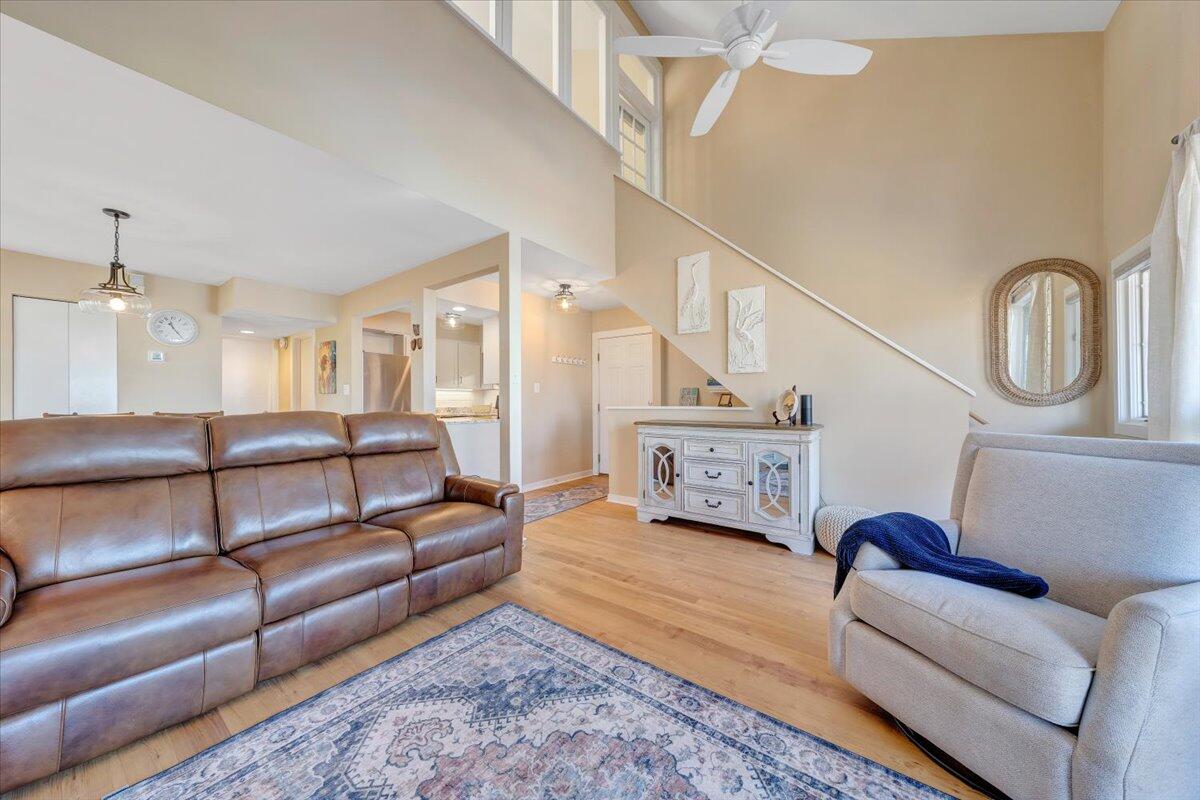 27 Peninsula Point Drive Moneta, VA 24121 - Photo 10 of 96 010-MIB03462