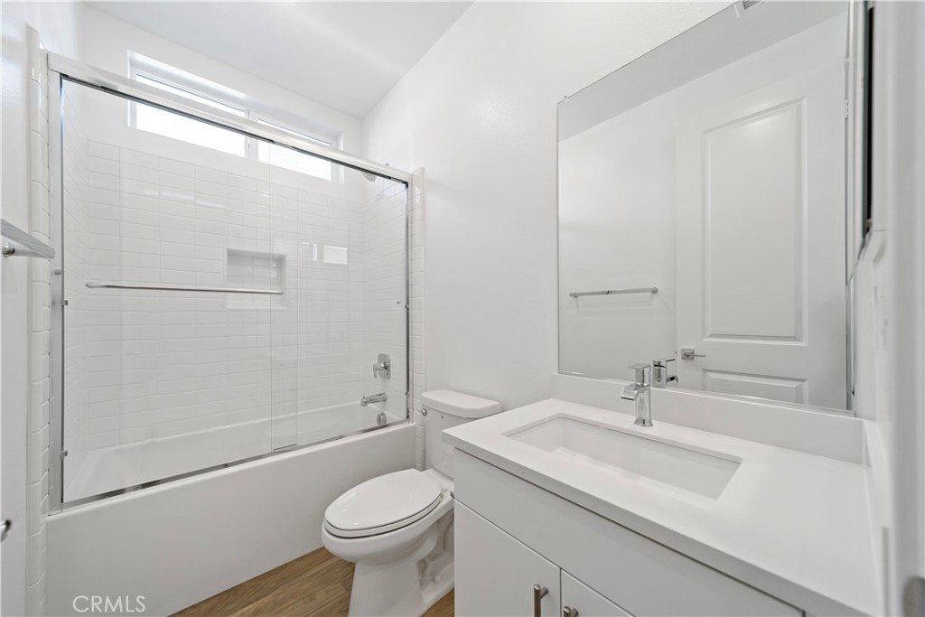 280 Mustang Lane Palm Springs, CA 92262 - Photo 8 of 12 a bathroom with a sink toilet and shower